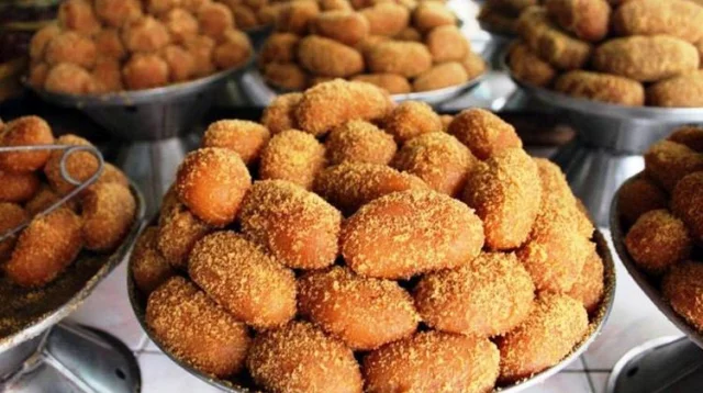 টাঙ্গাইলের পোড়াবাড়ীর চমচম